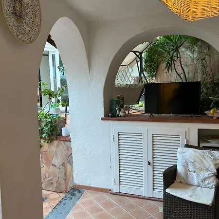 Maison Mele *