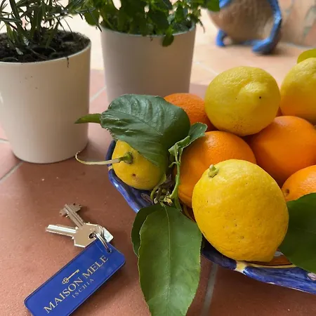 Maison Mele 아파트 *